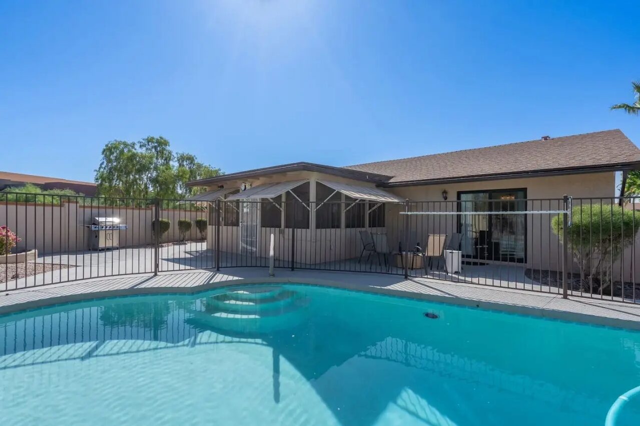 Scottsdale Rental Heated Pool, Sun Room, Grill and Firepit